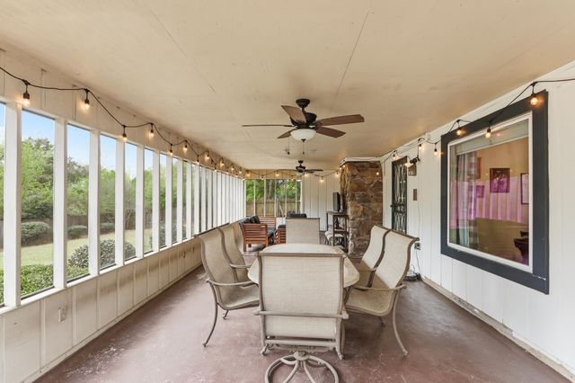 2371 CALKINS RD, Germantown, TN 38139