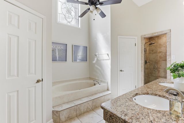 2371 CALKINS RD, Germantown, TN 38139