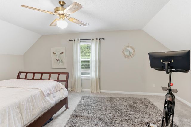 2371 CALKINS RD, Germantown, TN 38139