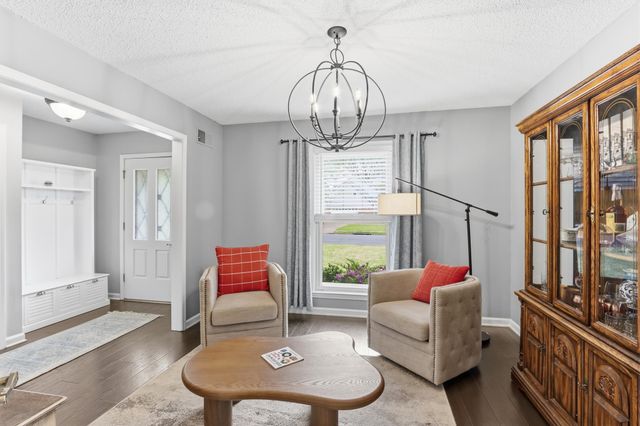 2371 CALKINS RD, Germantown, TN 38139