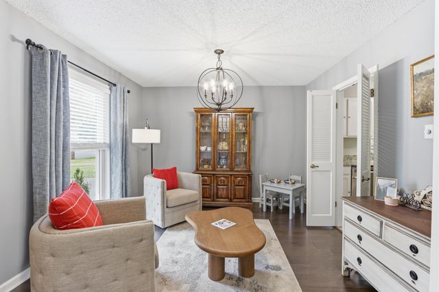 2371 CALKINS RD, Germantown, TN 38139