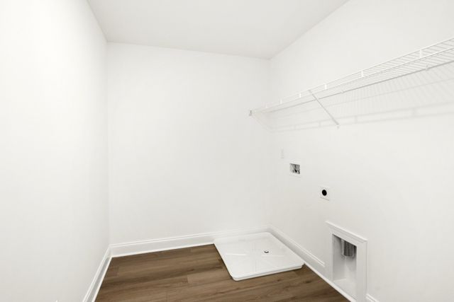 1554 Oak Springs Dr, Columbia, TN 38401