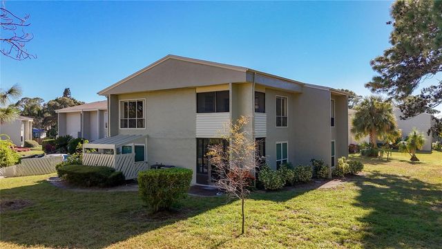 510 WINDRUSH BAY DRIVE, Tarpon Springs, FL 34689