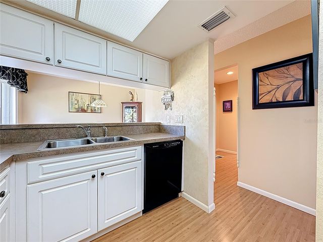 510 WINDRUSH BAY DRIVE, Tarpon Springs, FL 34689