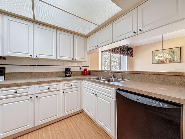 510 WINDRUSH BAY DRIVE, Tarpon Springs, FL 34689