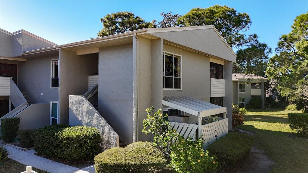 510 WINDRUSH BAY DRIVE, Tarpon Springs, FL 34689