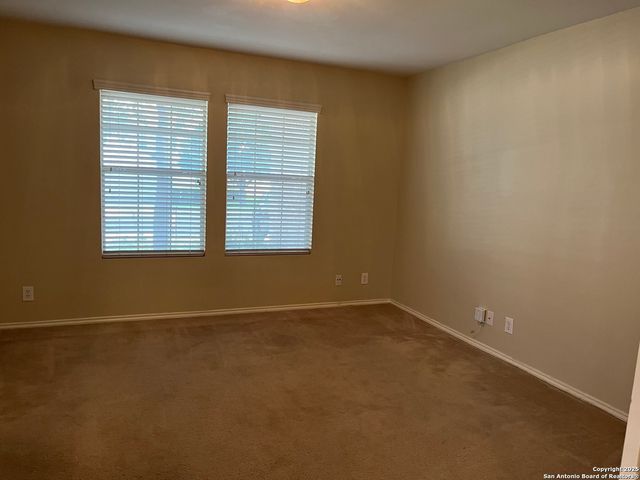 8011 Rio Niebla, San Antonio, TX 78249
