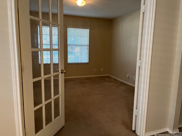 8011 Rio Niebla, San Antonio, TX 78249
