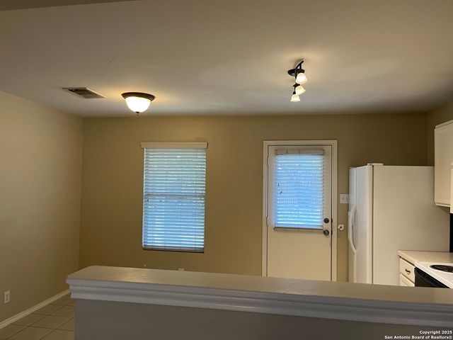 8011 Rio Niebla, San Antonio, TX 78249