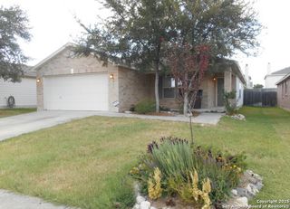 8011 Rio Niebla, San Antonio, TX 78249
