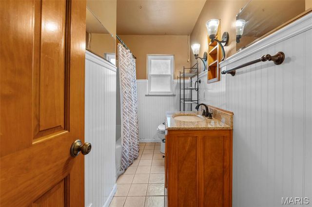 326 Hollywood Heights Road, Caseyville, IL 62232