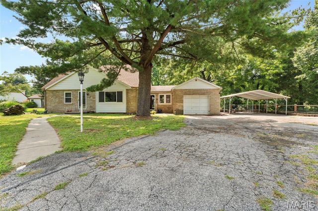 326 Hollywood Heights Road, Caseyville, IL 62232