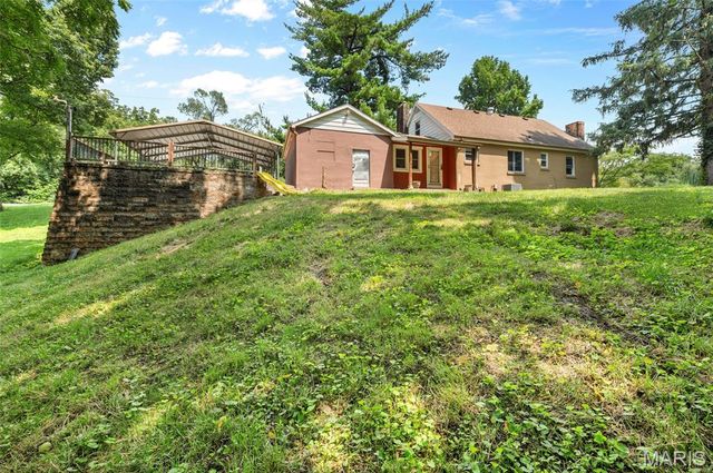 326 Hollywood Heights Road, Caseyville, IL 62232