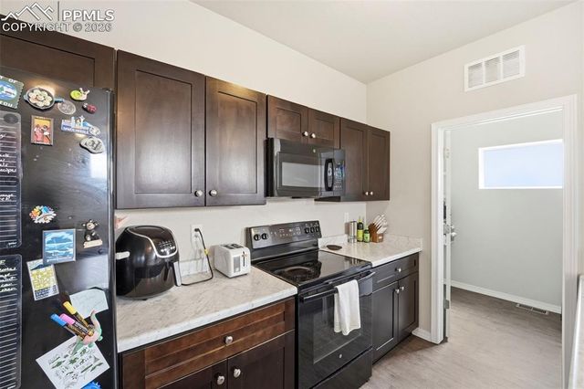 2004 Rozzer View, Colorado Springs, CO 80910