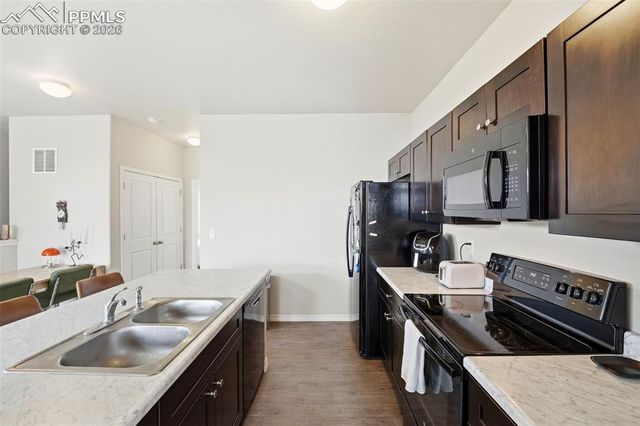 2004 Rozzer View, Colorado Springs, CO 80910