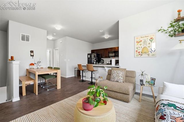 2004 Rozzer View, Colorado Springs, CO 80910