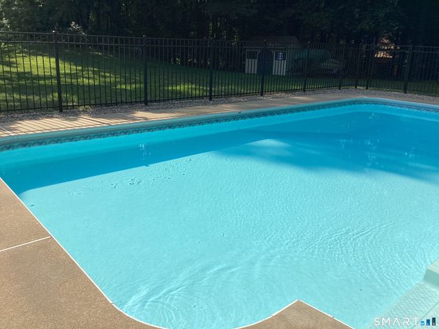 44 Oxbow Lane, South Windsor, CT 06074