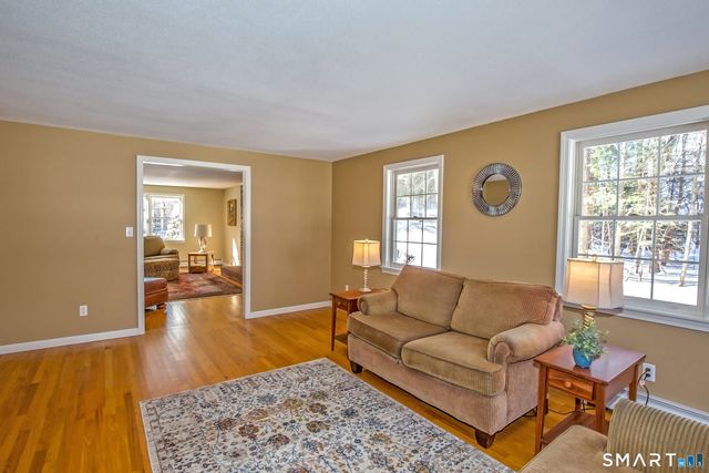 44 Oxbow Lane, South Windsor, CT 06074