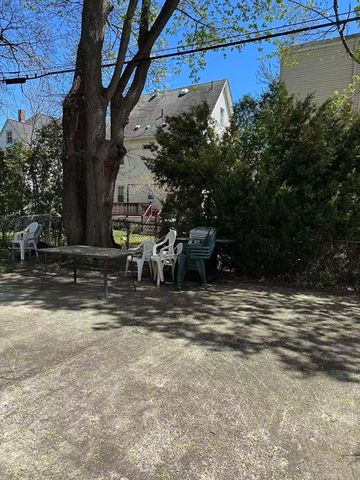 29 Brackett St 29, Boston, MA 02135