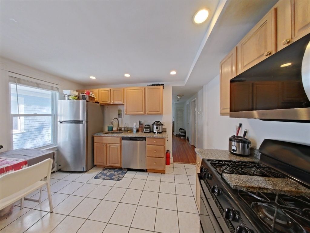 29 Brackett St 29, Boston, MA 02135