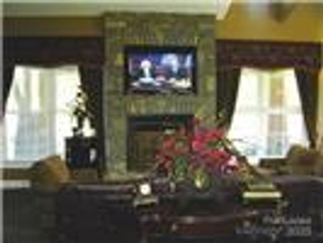 48 Creekside View Drive, Asheville, NC 28804