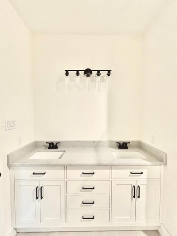 104 Magnolia Street, Lone Oak, TX 75453