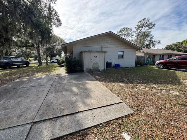 4805 16TH STREET, Zephyrhills, FL 33542