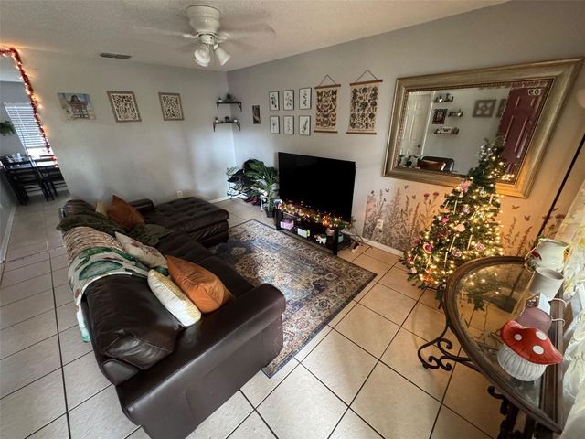 4805 16TH STREET, Zephyrhills, FL 33542
