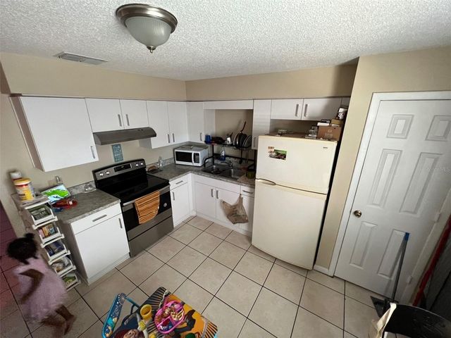 4805 16TH STREET, Zephyrhills, FL 33542