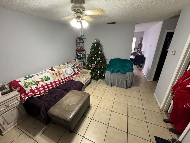 4805 16TH STREET, Zephyrhills, FL 33542