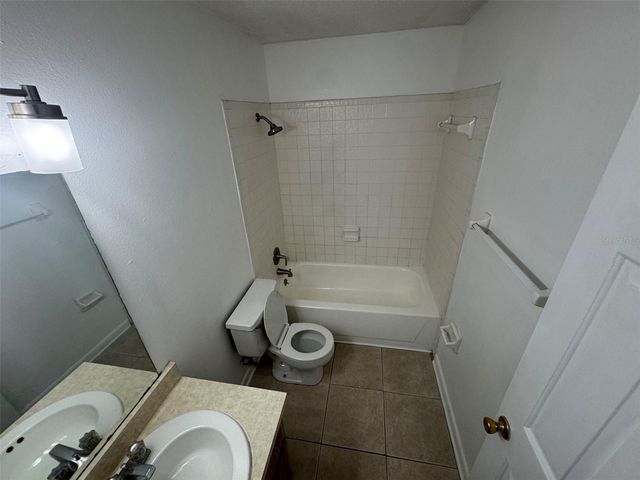 4805 16TH STREET, Zephyrhills, FL 33542