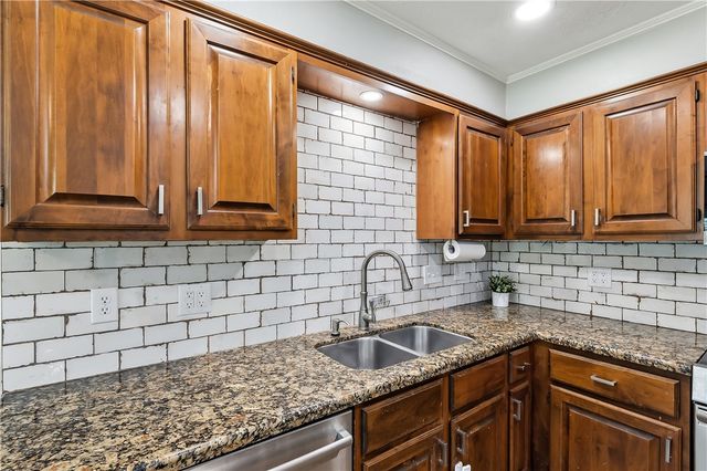 8132 Scasta Road, Bryan, TX 77808