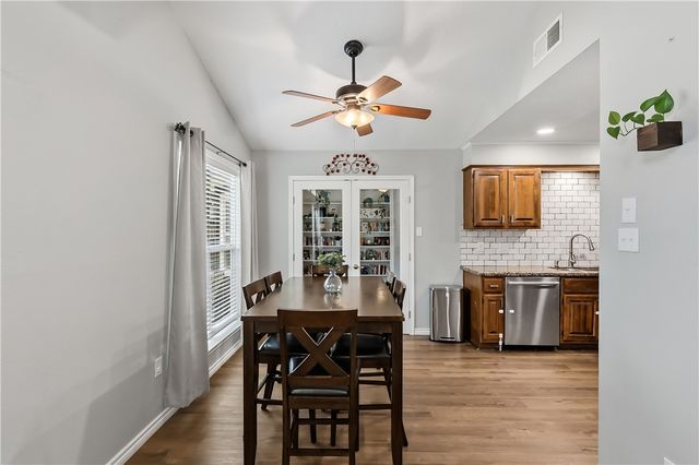 8132 Scasta Road, Bryan, TX 77808