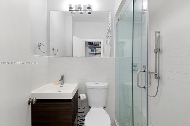 2421 Lake Pancoast Dr 3D, Miami Beach, FL 33140