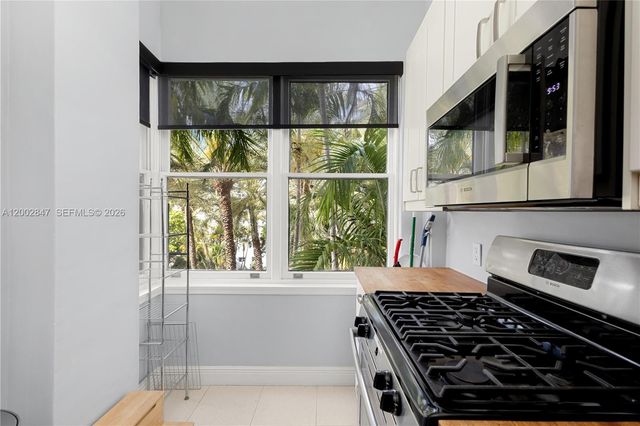 2421 Lake Pancoast Dr 3D, Miami Beach, FL 33140