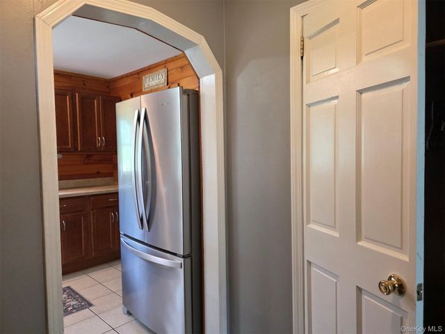 220 Mail Road, Barryville, NY 12719