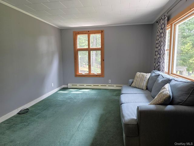 220 Mail Road, Barryville, NY 12719