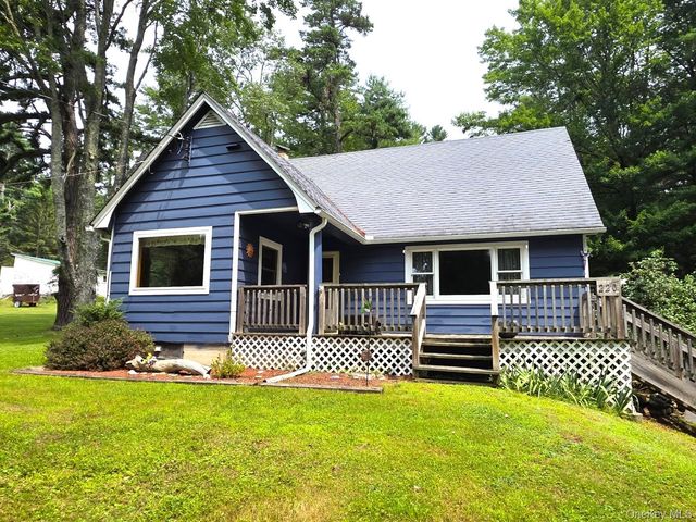 220 Mail Road, Barryville, NY 12719