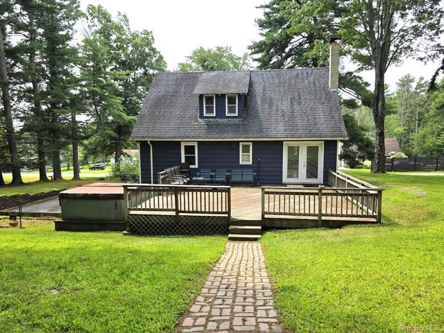 220 Mail Road, Barryville, NY 12719