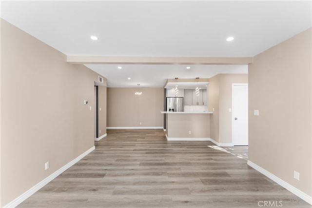 15511 Sherman Way 1, Van Nuys, CA 91406