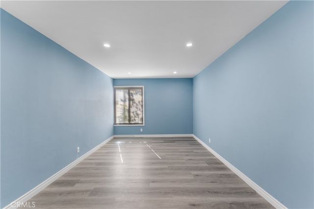 15511 Sherman Way 1, Van Nuys, CA 91406