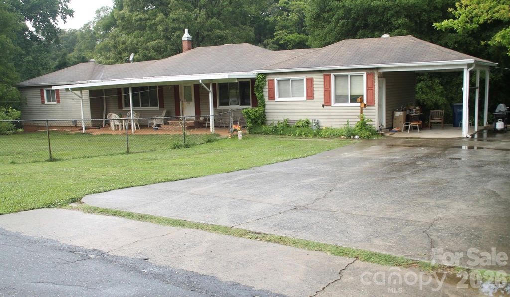 225 Ferstl Avenue, Belmont, NC 28012