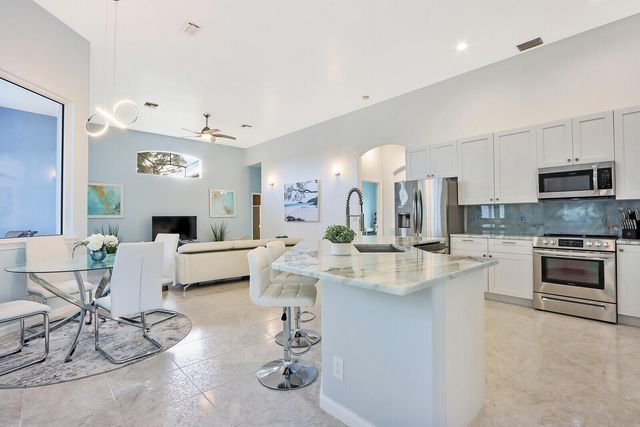 16146 N 72nd Dr Drive N, Palm Beach Gardens, FL 33418