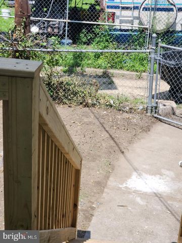 829 YORK ST, Camden, NJ 08102