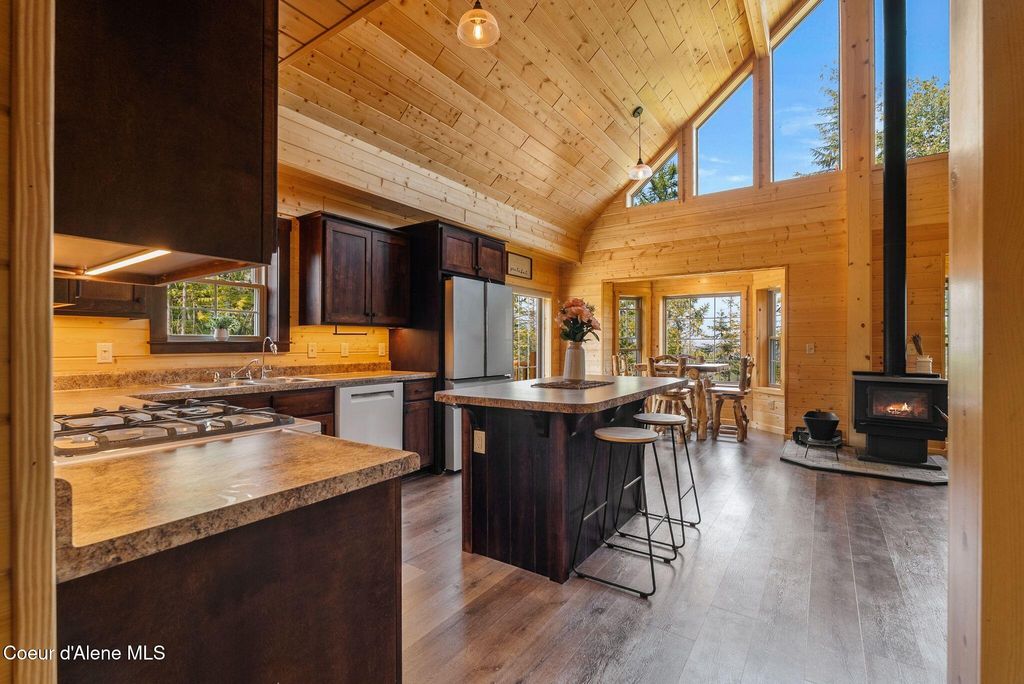 452 Ruby Creek Rd, Naples, ID 83847 photo 11