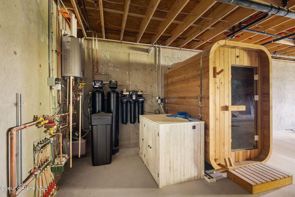 452 Ruby Creek Rd, Naples, ID 83847 photo 22