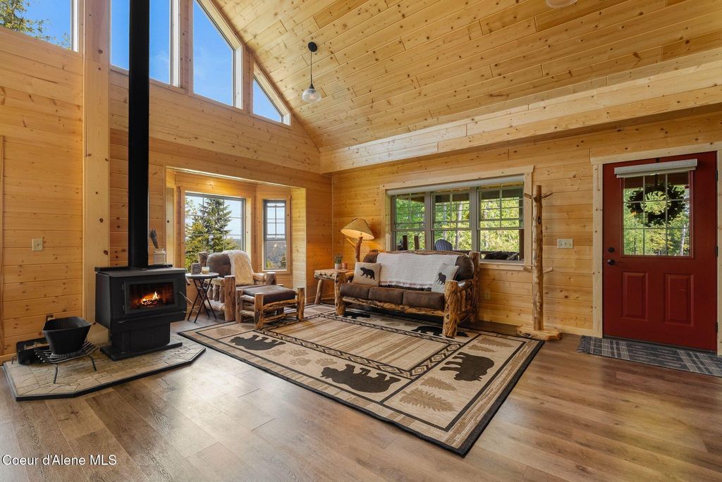 452 Ruby Creek Rd, Naples, ID 83847 photo 6