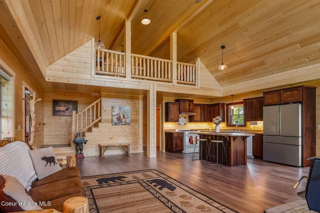 452 Ruby Creek Rd, Naples, ID 83847 photo 8