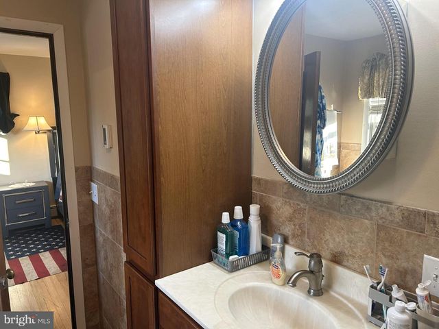 6423 BICKLE ROAD, Chambersburg, PA 17202