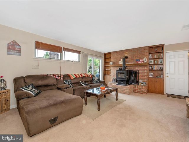 6423 BICKLE ROAD, Chambersburg, PA 17202
